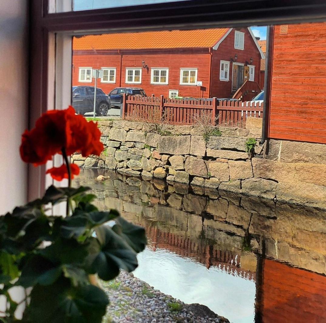 Garvaren Boendet Mitt I Gamla Stan I Eksjoe Eksteriør billede